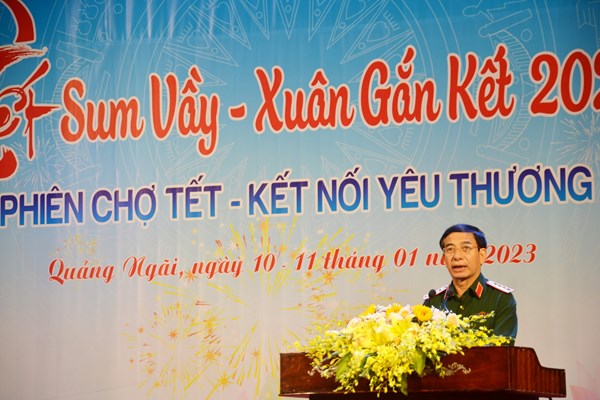Quảng Ngãi: Ấm áp chương trình “Tết sum vầy - Xuân gắn kết” đến với người lao động - Anh 2