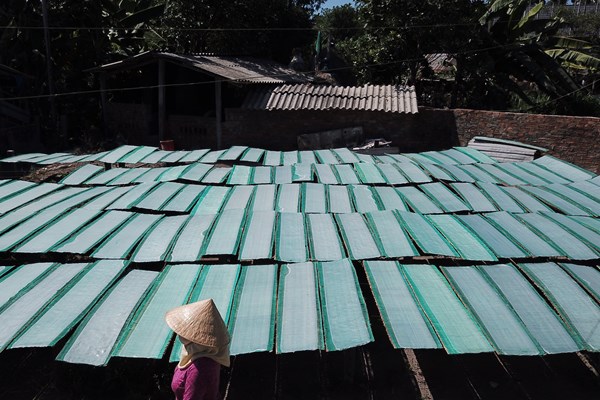 Rộn ràng không khí Tết ở làng bánh truyền thống - Anh 3