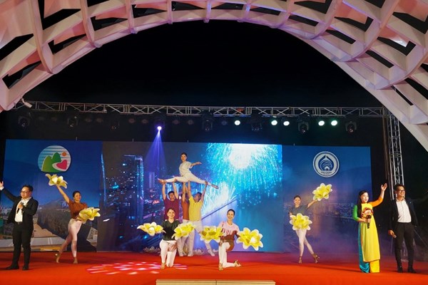 Đà Nẵng: Tăng cường các hoạt động biểu diễn nghệ thuật, nâng cao đời sống văn hóa cho người dân - Anh 3