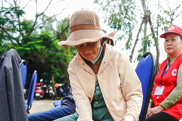 Đà Nẵng: 4.900 hộ dân được tặng phiếu mua hàng tại Hội chợ Tết nhân ái - Anh 4