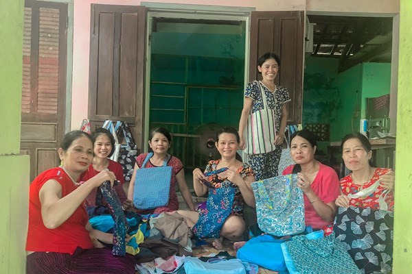 Phụ nữ tìm hiểu, chung tay giảm thiểu tác hại ô nhiễm rác thải nhựa - Anh 3