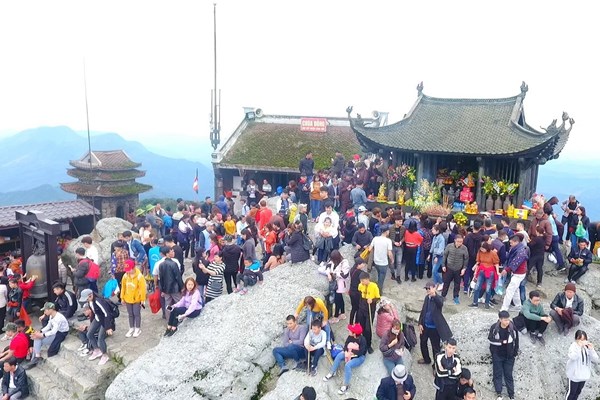 Nhiều điểm mới ở​​​​​​​ Hội Xuân Yên Tử năm 2023: Sẵn sàng các phương án đảm bảo văn minh, an toàn - Anh 2