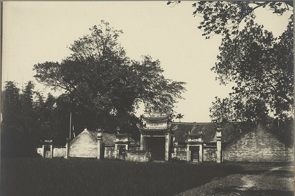 “Tuy rằng miếu đổ, Thần Hoàng còn thiêng” - Anh 1