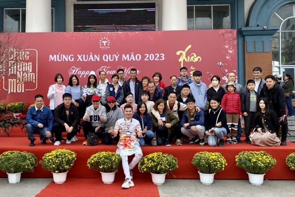 Dự kiến hàng chục nghìn người tham quan vịnh Hạ Long dịp Tết Quý Mão - Anh 2