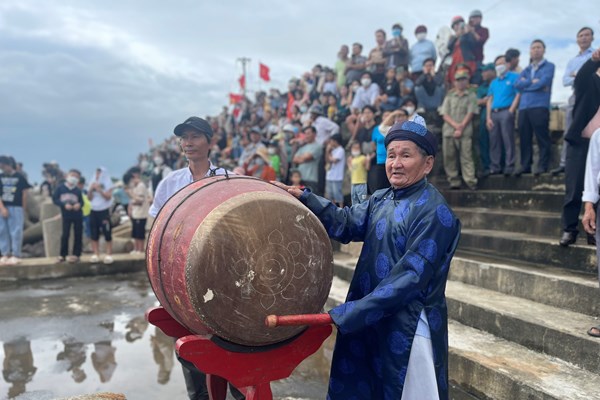 Quảng Ngãi ra quân nghề cá đầu xuân mới - Anh 3