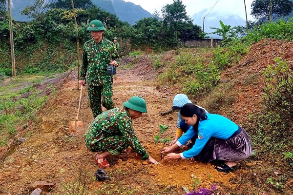 Quảng Bình phát động Tết trồng cây đầu xuân tại Chiến khu Thuận Đức - Anh 2