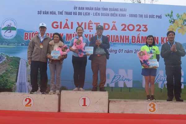 Giải Việt giã “Bước chạy mùa Xuân quanh đầm An Khê” - Anh 4