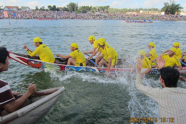Đua thuyền trên sông Trà Khúc - Anh 1