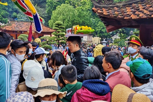Để có một mùa lễ hội thực sự an toàn, văn minh: Trách nhiệm của địa phương rất lớn - Anh 2