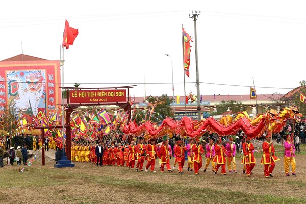 Để có một mùa lễ hội thực sự an toàn, văn minh: Trách nhiệm của địa phương rất lớn - Anh 1