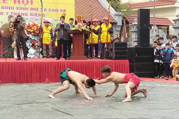 Về Lâm Thao xem lễ hội vật đuổi giải đình Vĩnh Mộ - Anh 1