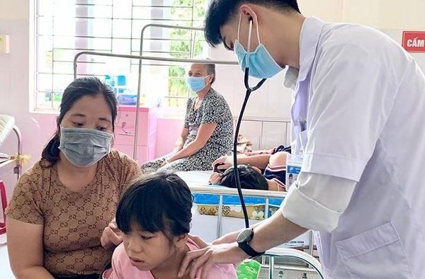 Gia Lai: Hơn 200 ca mắc sốt xuất huyết trong vòng 1 tháng - Anh 1