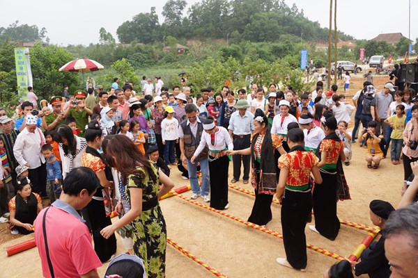 Ngày hội “Sắc Xuân trên mọi miền Tổ quốc” năm 2023: Tôn vinh những giá trị truyền thống của dân tộc - Anh 1