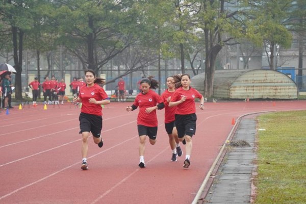 100% trọng tài, trợ lý trọng tài các giải ngoài chuyên nghiệp vượt qua kiểm tra thể lực - Anh 1