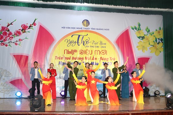 Ngày thơ Việt Nam trên quê hương Núi Ấn - Sông Trà - Anh 2