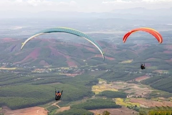 Khai mạc giải dù lượn 