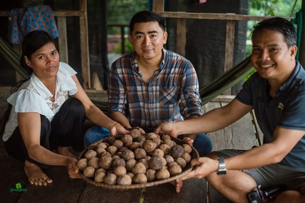 Nâng tầm thương hiệu rượu cần của đồng bào Hrê - Anh 3