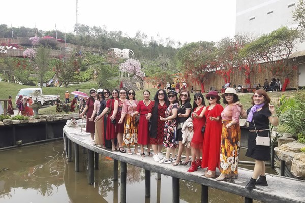Một điểm kinh doanh du lịch trái phép ở Tuy An (Phú Yên): Chỉ đạo dừng nhưng vẫn “vô tư