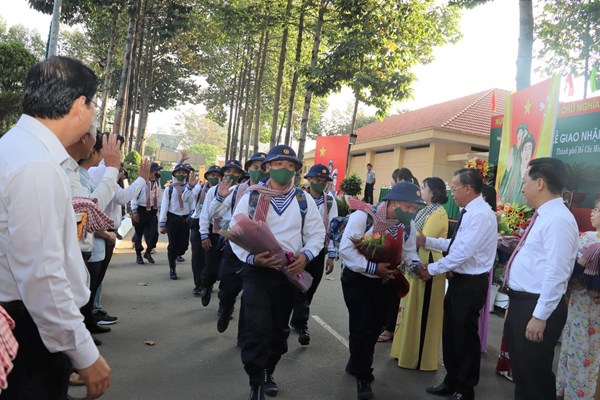 TP.HCM: Hơn 4.700 tân binh lên đường nhập ngũ - Anh 3