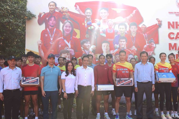 Tạo điều kiện tốt nhất cho các HLV, VĐV tập luyện để tham dự SEA Games 32 - Anh 7