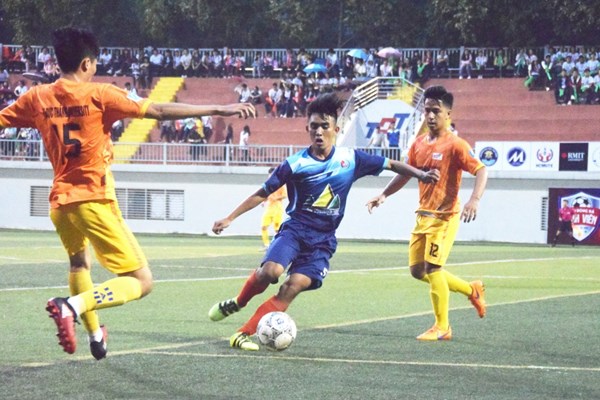 Sân chơi bổ ích cho sinh viên - Anh 2