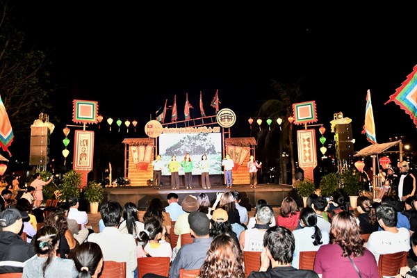 Hội An tôn vinh nghệ nhân, nghệ sĩ bài chòi - Anh 2