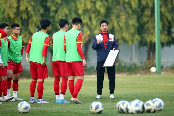U20 Việt Nam bổ sung thêm lực lượng, chuẩn bị đá giao hữu với “quân xanh” chất lượng - Anh 2