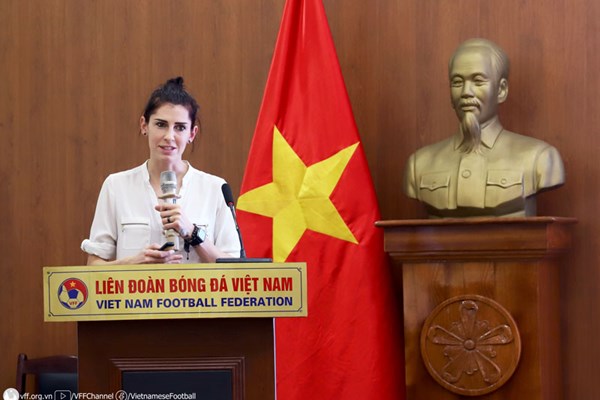 Nâng cao thể lực và dinh dưỡng cho cầu thủ bóng đá nữ - Anh 1