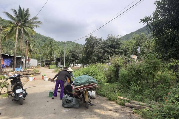 Bình Định: Thung lũng Quy Hòa bị “xẻ thịt” trái phép - Anh 4