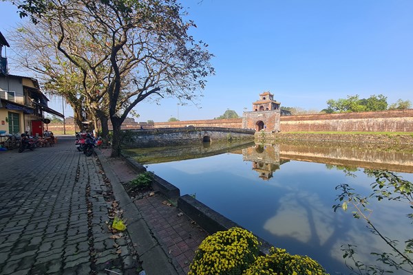 Liên quan đề xuất ý tưởng xây cầu gỗ bắc qua Hộ Thành Hào (Kinh thành Huế): Nhiều câu hỏi cần được trả lời thỏa đáng - Anh 1