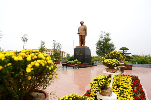 Hội thảo khoa học quốc gia “80 năm Đề cương về văn hóa Việt Nam (1943-2023): Nhận thức sâu sắc thêm các giá trị cốt lõi của bản đề cương - Anh 1