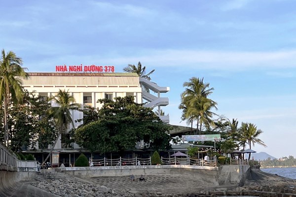 Lên phương án di dời khu nghỉ dưỡng “chắn biển” Nha Trang - Anh 1