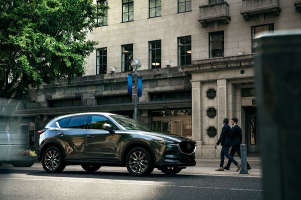 Thaco Auto công bố giá bán mới và tăng ưu đãi cho các dòng xe Kia và Mazda - Anh 3