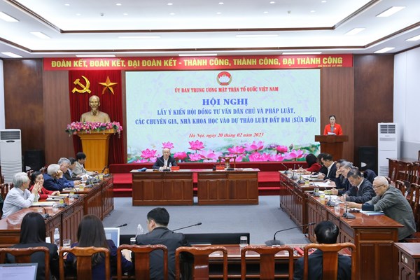 Góp ý kiến về dự thảo Luật đất đai (sửa đổi): Nhân dân cần được giám sát các quá trình quản lý đất đai của Nhà nước - Anh 1