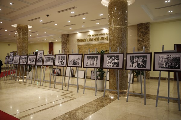 Triển lãm ảnh kỷ niệm 80 năm Đề cương về văn hoá Việt Nam đã được chuẩn bị kỹ lưỡng - Anh 3