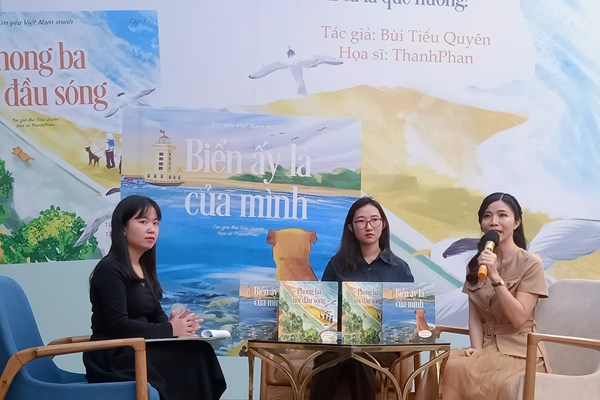 Giao lưu và ra mắt bộ sách 
