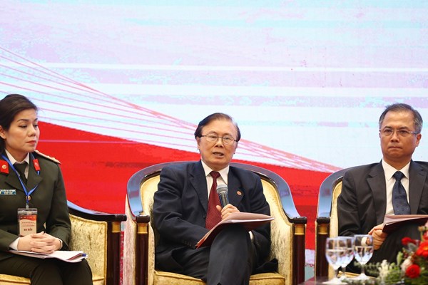 Chấn hưng văn hóa với tư duy đổi mới, hành động đổi mới, dựa trên thực tiễn đổi mới - Anh 4