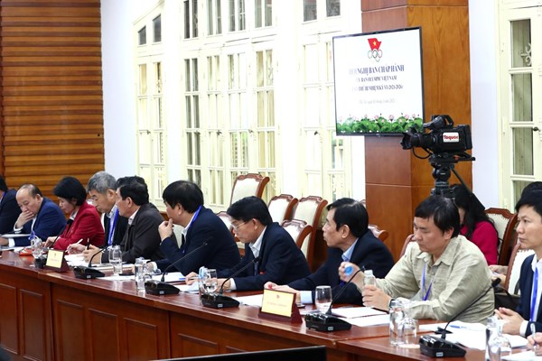 Bộ trưởng Nguyễn Văn Hùng: 