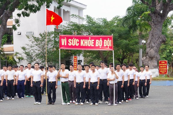 Học viện Hải quân: Tổ chức “Ngày chạy thể thao quân sự CISM” năm 2023 - Anh 2