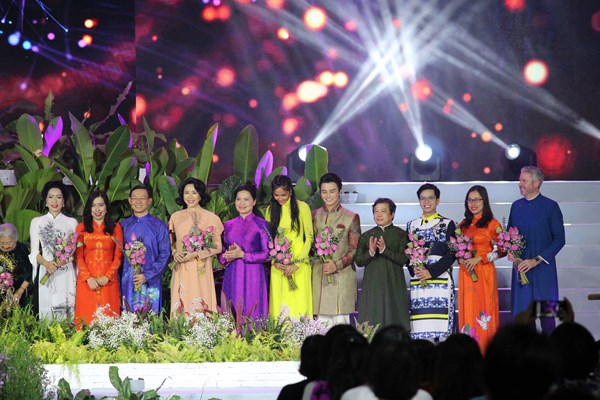Lễ hội Áo dài TP. HCM lần thứ 9 - Anh 1