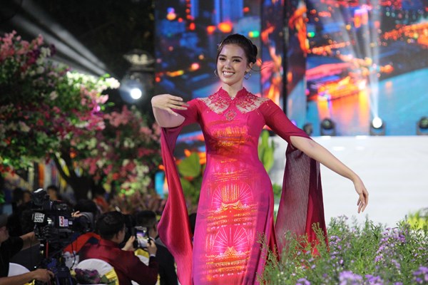 Lễ hội Áo dài TP. HCM lần thứ 9 - Anh 2