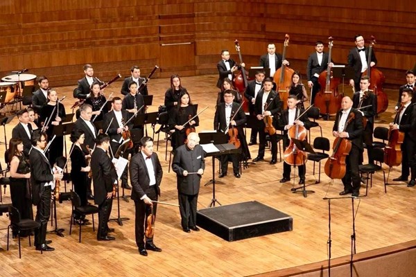 NSƯT Bùi Công Duy được mời sang Kazakhstan biểu diễn và giảng dạy - Anh 3