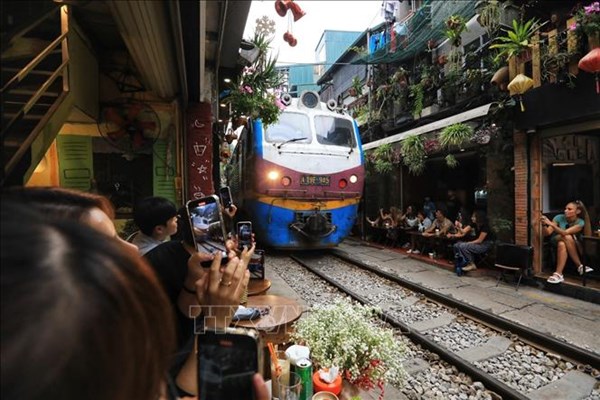 Lại tái diễn “Cafe đường tàu” ở Hà Nội - Anh 2