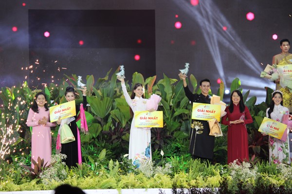 Chung kết cuộc thi Duyên dáng áo dài TP.HCM lần 9 - Anh 4