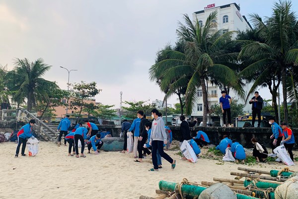 Đẩy mạnh công tác tuyên truyền, giáo dục an toàn giao thông trong trường học - Anh 3