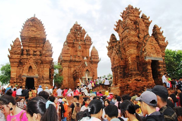 Du lịch Ninh Thuận phát triển chưa tương xứng với tiềm năng - Anh 1