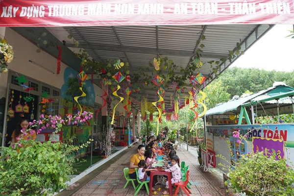 Đóa hoa đẹp của núi rừng - Anh 1
