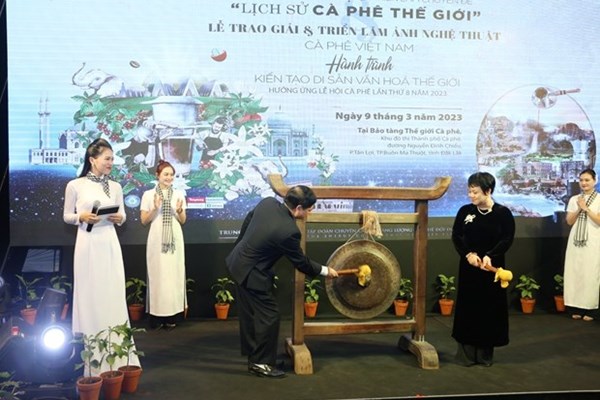 Đắk Lắk: Khai mạc Triển lãm chuyên đề “Lịch sử cà phê thế giới” - Anh 1