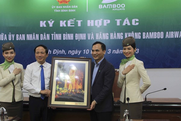Mở các đường bay, xúc tiến quảng bá điểm đến du lịch Bình Định - Anh 3