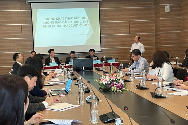 Việt Nam quyết tâm chống khai thác hải sản bất hợp pháp để gỡ “thẻ vàng” - Anh 1